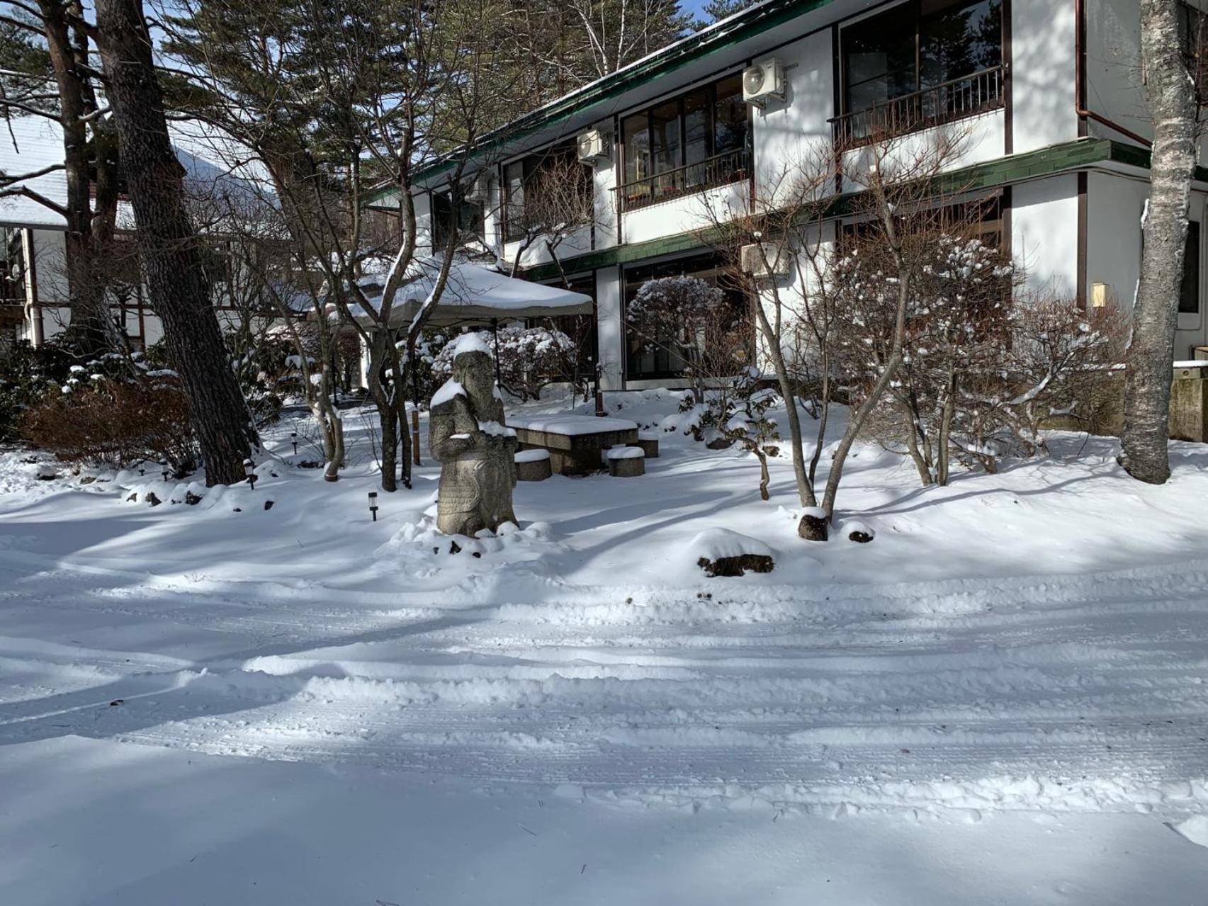 ホテル 草津温泉　湯籠りの里　緑風亭 エクステリア 写真